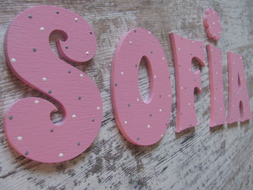 Dřevěná písmena SOFIA 10 cm — foto 2