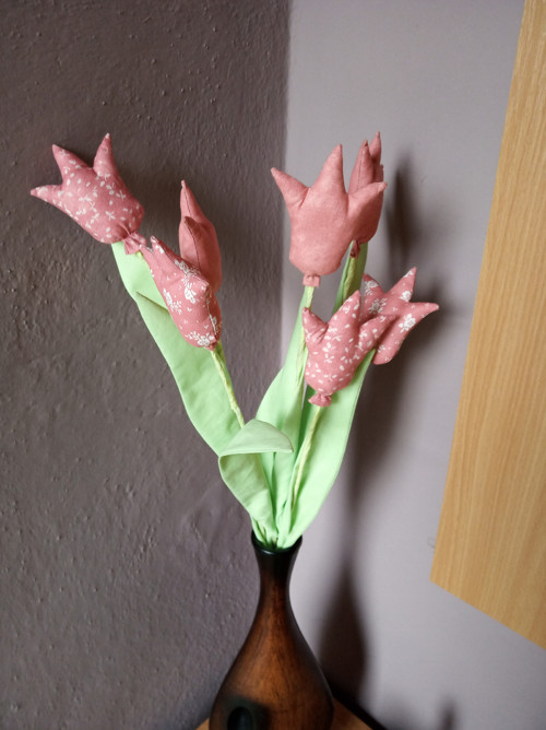 Látkové tulipány — foto 3