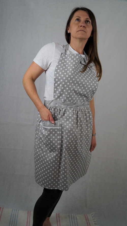 Zástěrka v šedém puntíku.. — foto 3