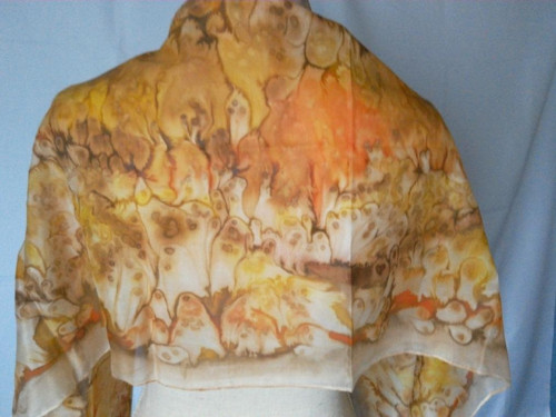 Hedvábná šála karamel — foto 2