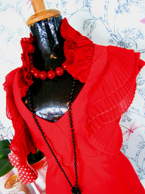 Little red dress — foto 2