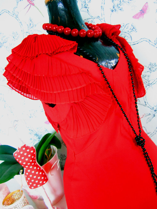 Little red dress — foto 3