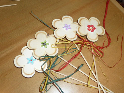 Jarní kytka - zápich — foto 3
