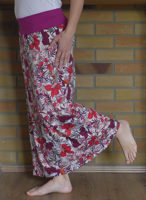Sukně Red and Lila Flower — foto 4
