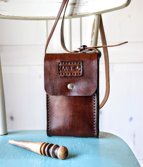 Kožená kapsa na mobil *walnut* — foto 6