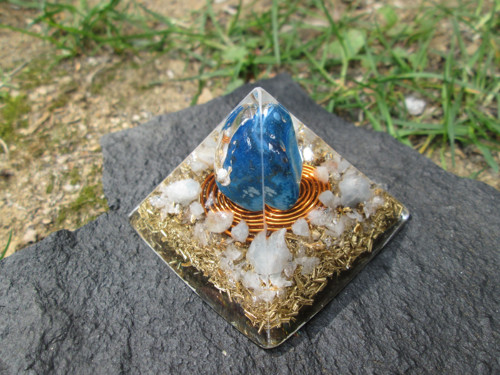 Org. pyramida ,, Klidu vody " s modrým achátem — foto 6