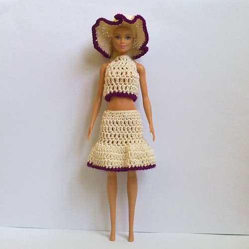 Oblečky pro Barbie - Top, sukně — foto 3