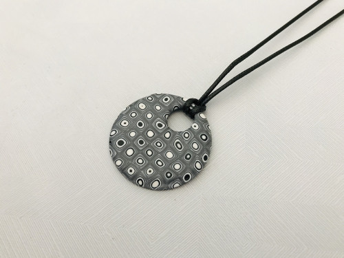 Černo-bílé kolečko klimt — foto 3