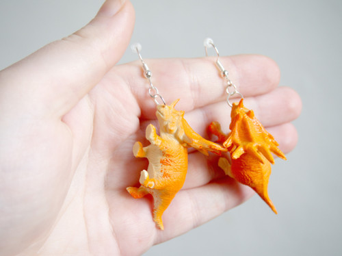 Dinosauří náušnice - Triceratops — foto 3