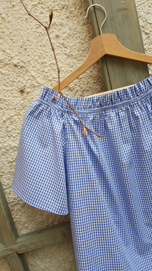 Klasika kostičky, halenka — foto 3