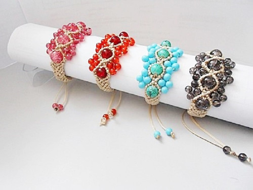 Shamballa náramek macramé s korálky — foto 2