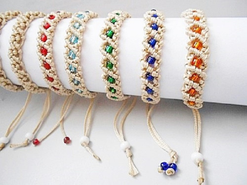 Shamballa náramek macramé s korálky — foto 2