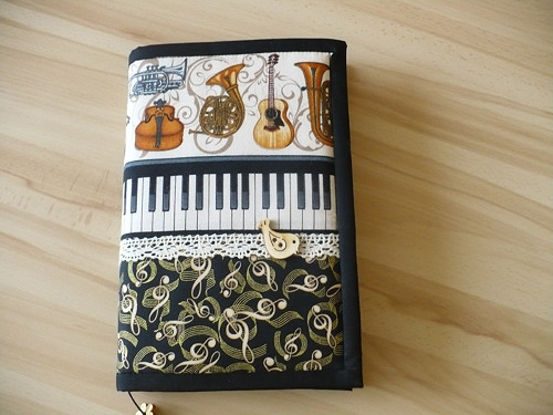 Taštička kytarová — foto 6