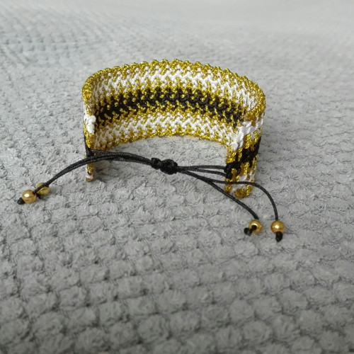 Macramé náramek "zlato" — foto 2