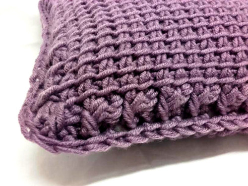 Háčkovaný vankúš VIOLET — foto 5