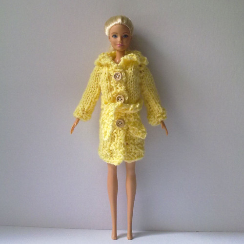 Oblečky pro Barbie - kabát, čepice — foto 2