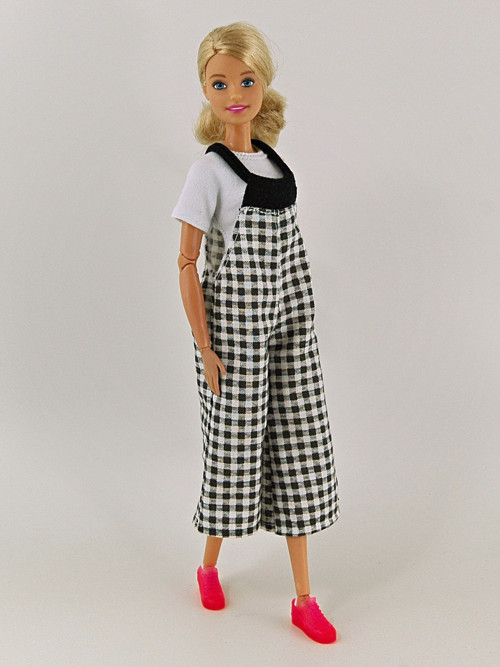 Barbie - Kostkované lacláče — foto 2