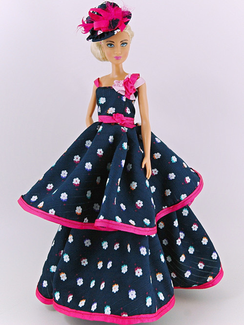Barbie - Historické šaty — foto 2