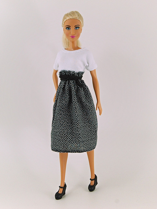 Barbie - černobílé šaty — foto 3