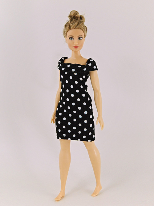 Barbie Baculka - Puntíkaté šaty — foto 3