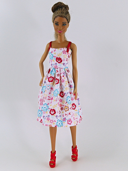Barbie - Bíločervené šaty — foto 2