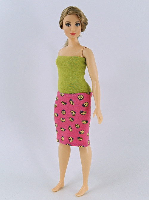 Barbie Baculka - Beruškové šaty — foto 3