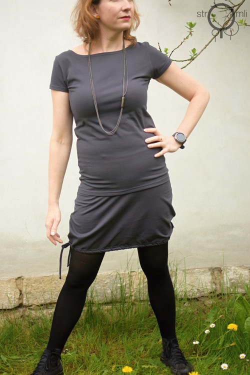 Šedá jednoduchá sukénka, vel. S — foto 2