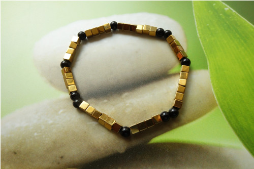 Minimalistický náramek Hematit + onyx... — foto 3
