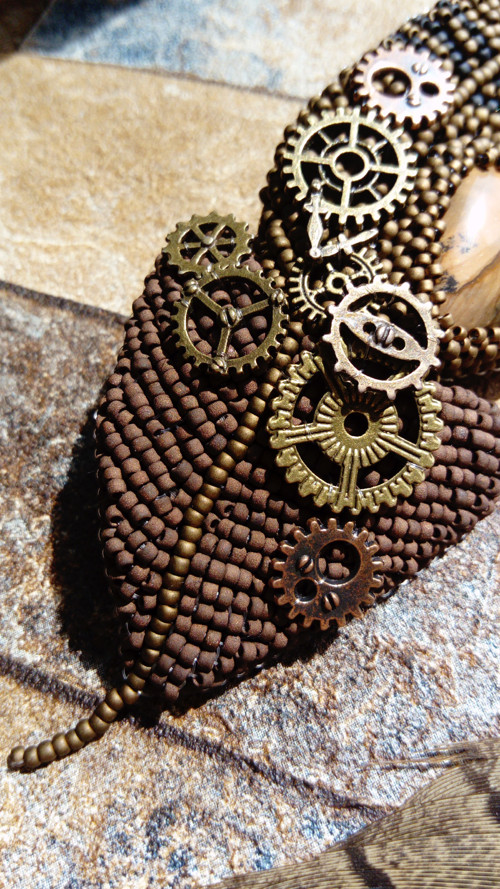 Spona Clockwork Feather — foto 5