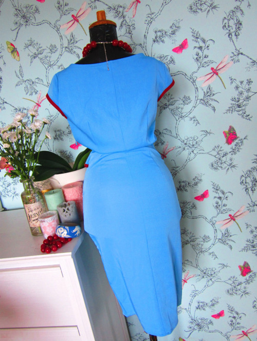 Šaty Pin-up — foto 6
