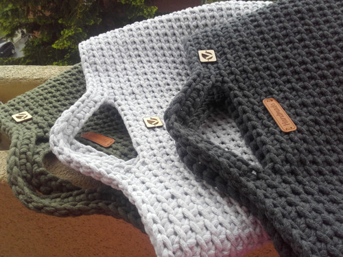 TOTE BAG svetlošedá — foto 2