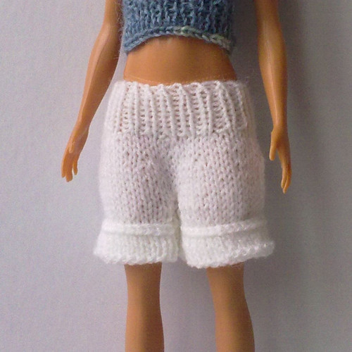 Oblečky pro Barbie - kraťasy — foto 3