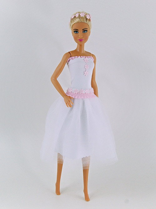 Barbie - Svatební krátké — foto 2