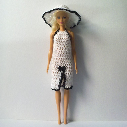Oblečky pro Barbie - šaty, klobouk — foto 2