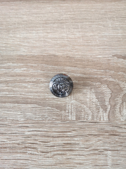 Kovový gombík v.25mm — foto 3