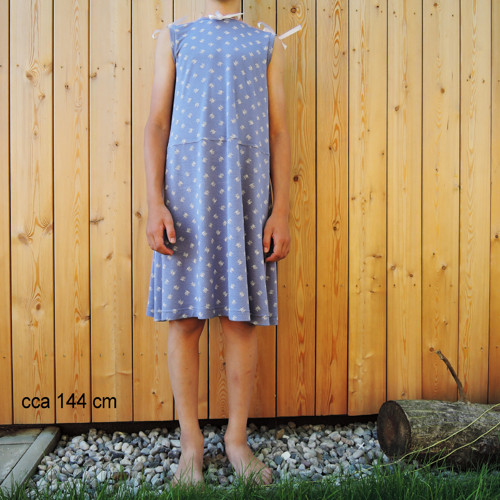 Holčičí rostoucí úpletové šaty — foto 6