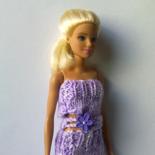 Oblečky pro Barbie - top, sukně — foto 3