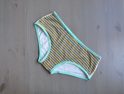 Cosy & Cutty kalhotky vel. M — foto 2