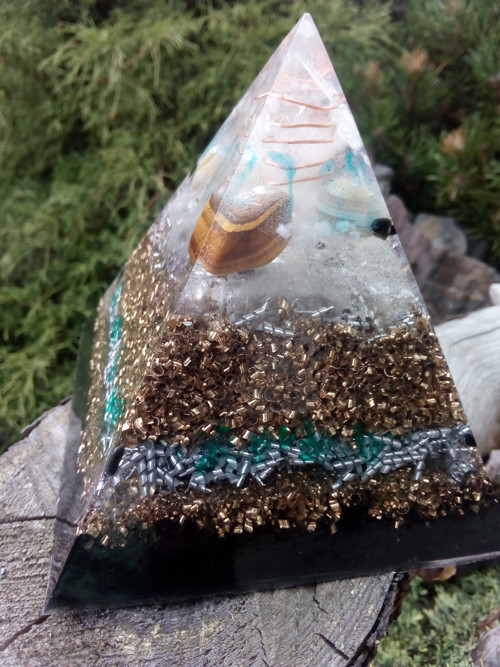 Orgonit-pyramida velká — foto 2