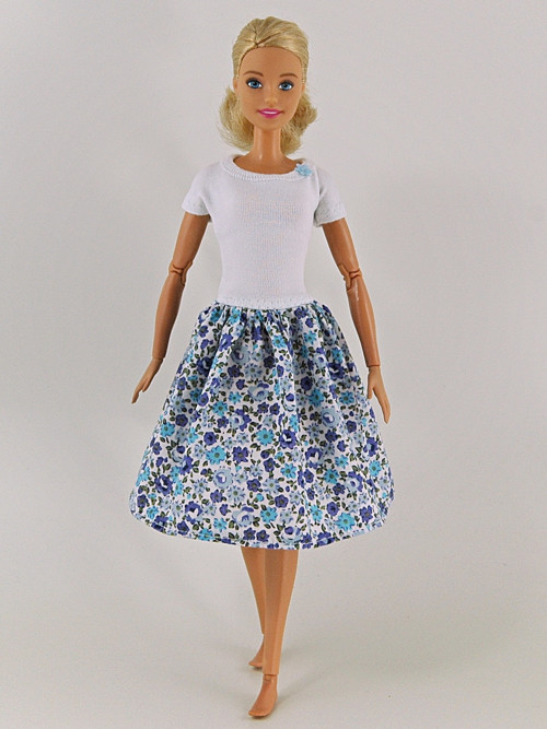 Barbie - Modromodré šaty — foto 2