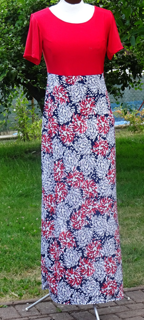 Dlouhé šaty -červeno modré — foto 2