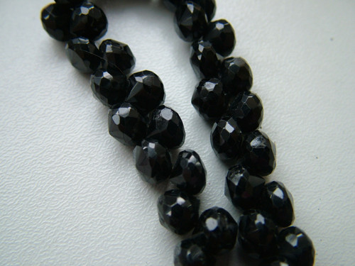 Černý spinel cibulky 7mm — foto 3