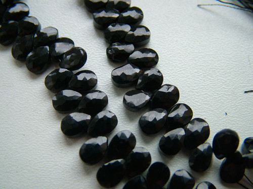 Černý spinel ploché brioletky 7mm — foto 2