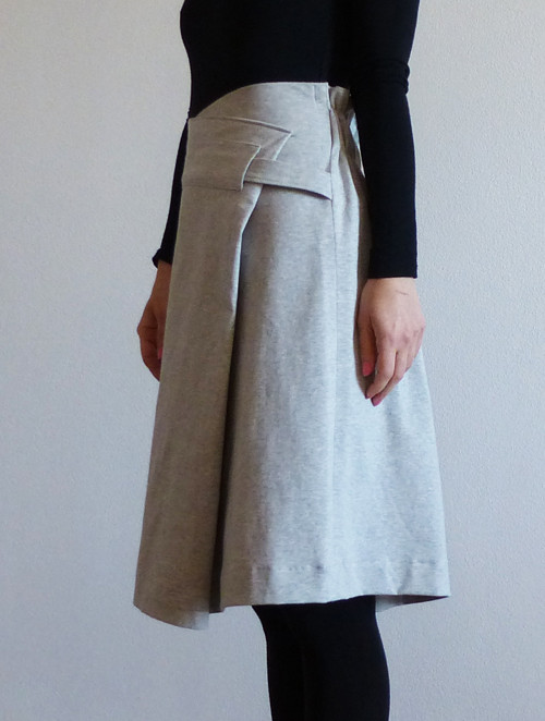 Šedá asymetrická — foto 4