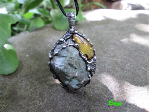 Talisman ,, Čarodějka " — foto 3