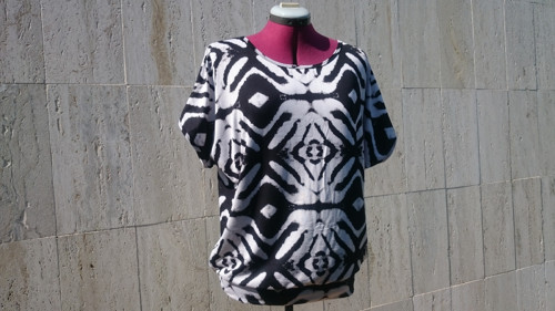 Volné tričko- vel. XL — foto 2