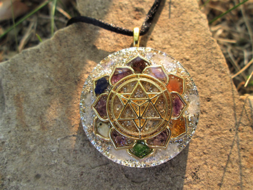 Org. šperk ,, Sri Yantra v čakrách " — foto 3
