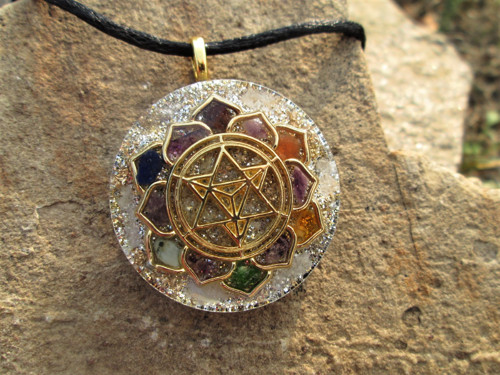 Org. šperk ,, Sri Yantra v čakrách " — foto 5