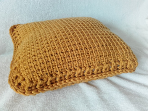 Háčkovaný vankúš MUSTARD iný vzor — foto 3