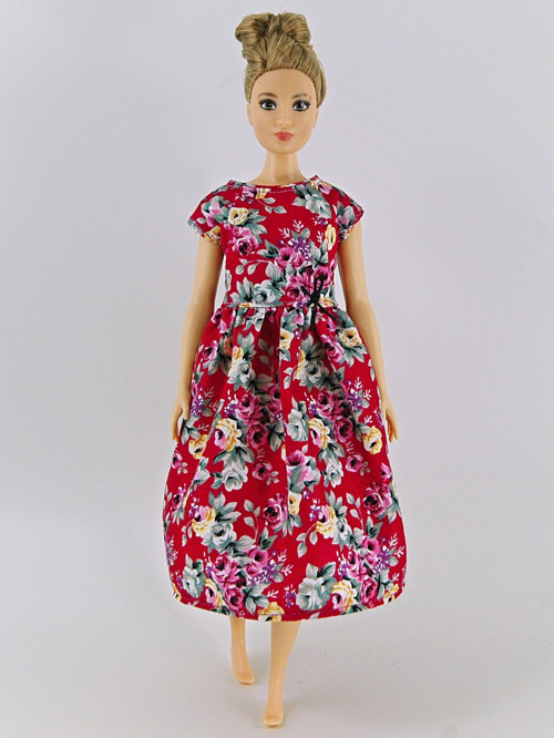 Barbie baculka - šaty červené — foto 2